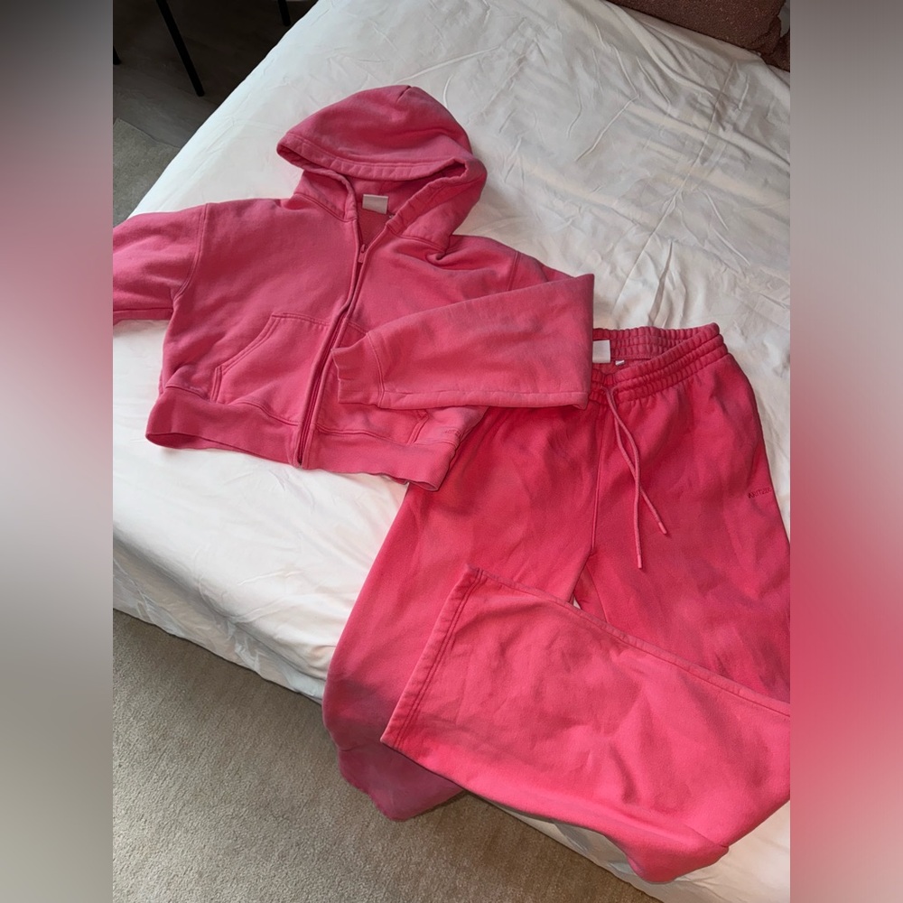 Aritzia sweatset